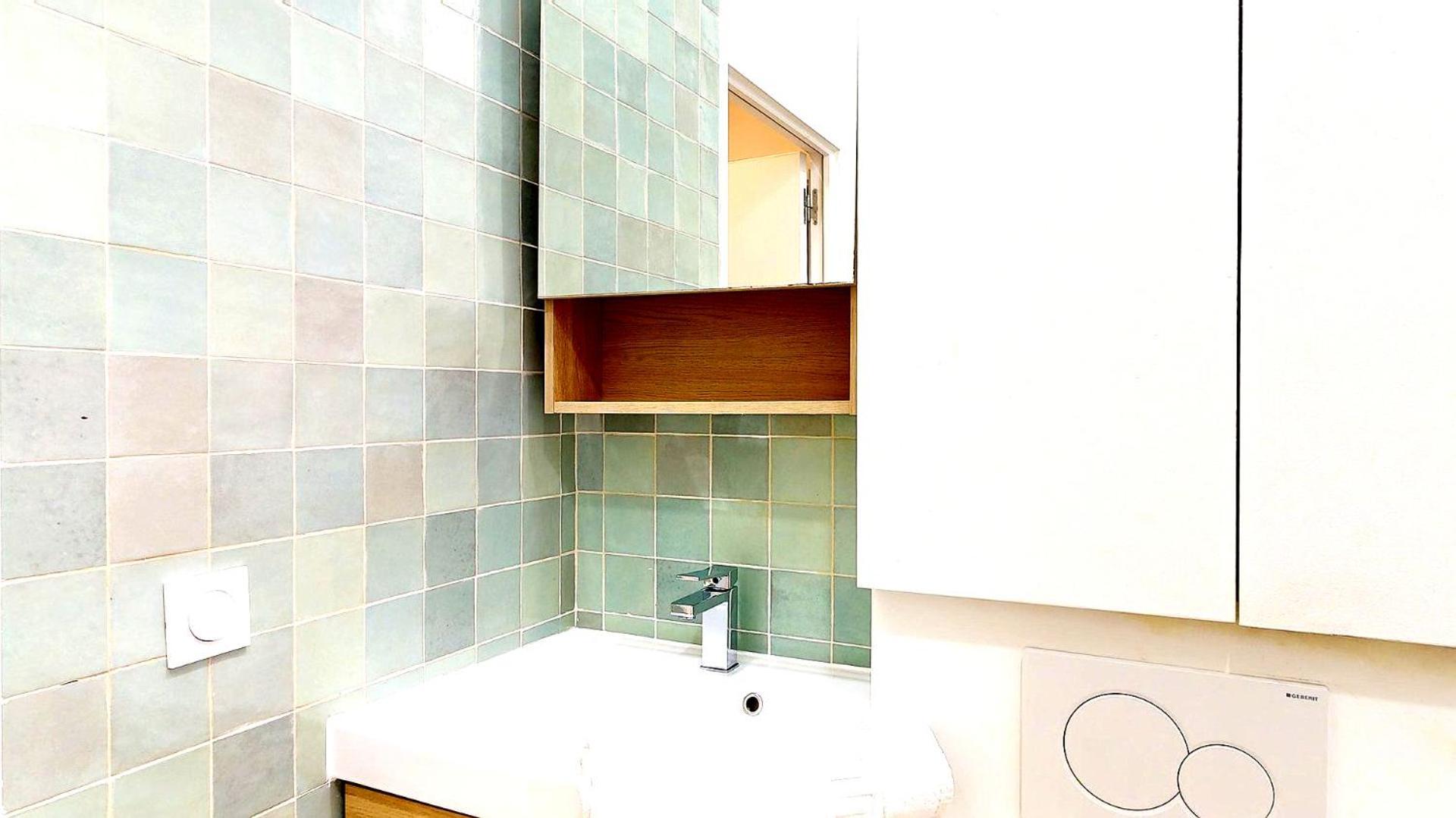 Apartment 245 Mercedes - Superb In *
